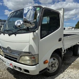 2012 Toyota Dyna Truck white diesel used car Japan export