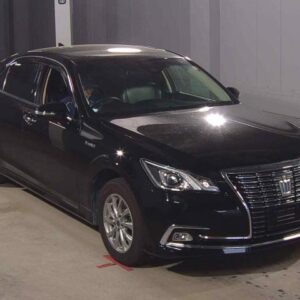 2017 Toyota Crown Hybrid black gasoline used car Japan export