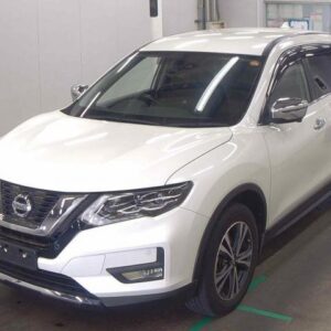 2019 Nissan X-Trail pearl gasoline used car Japan export