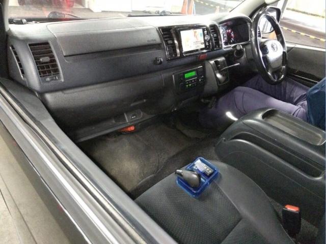 Ref:AUX-23905042 TOYOTA HIACE VAN 2018 4 Ref:AUX-23905042 TOYOTA HIACE VAN 2018 - Image 4