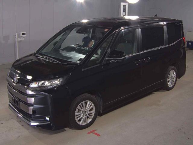 Ref:AUX-23905120 TOYOTA NOAH 2023 5 Ref:AUX-23905120 TOYOTA NOAH 2023 - Image 5