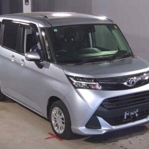 2019 Toyota Tank silver gasoline used car Japan export