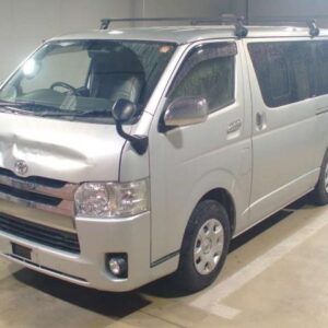 2018 Toyota Hiace Van silver diesel used car Japan export