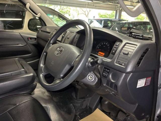Ref:AUX-23909194 TOYOTA REGIUS ACE VAN 2017 4 Ref:AUX-23909194 TOYOTA REGIUS ACE VAN 2017 - Image 4