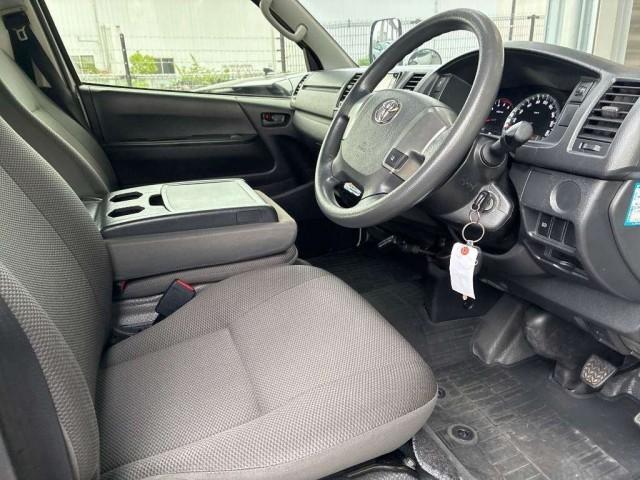 Ref:AUX-23909250 TOYOTA HIACE VAN 2020 4 Ref:AUX-23909250 TOYOTA HIACE VAN 2020 - Image 4