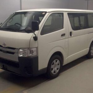 2020 Toyota Hiace Van white diesel used car Japan export