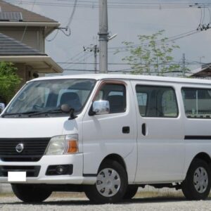 2010 Nissan Caravan white diesel used car Japan export