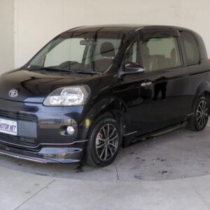 2013 Toyota Porte black gasoline used car Japan export