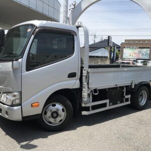 2020 Hino Dutro silver diesel used car Japan export