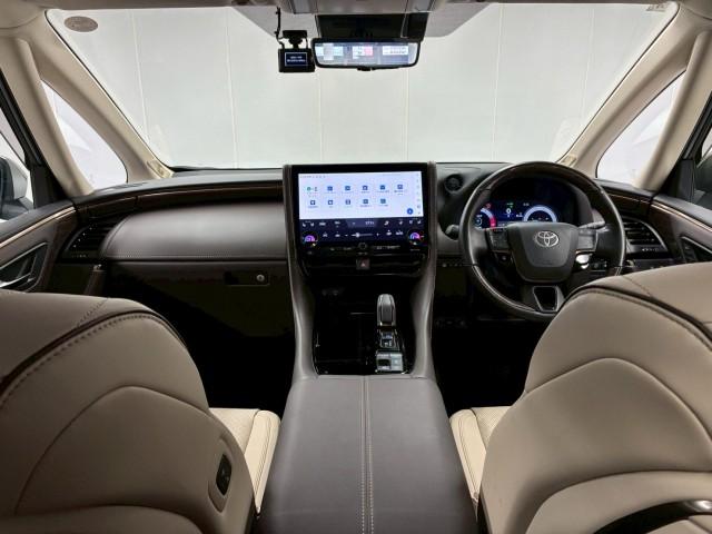 Ref:AUX-23925829 TOYOTA ALPHARD HYBRID 2024 3 Ref:AUX-23925829 TOYOTA ALPHARD HYBRID 2024 - Image 3