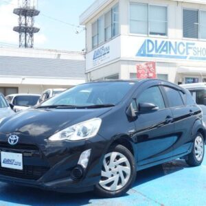 2015 Toyota Aqua black hybrid used car Japan export