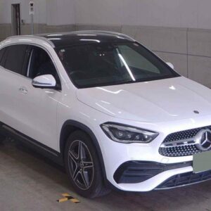2020 Mercedes Benz Gla-Class white diesel used car Japan export