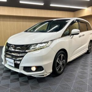 2014 Honda Odyssey white gasoline used car Japan export