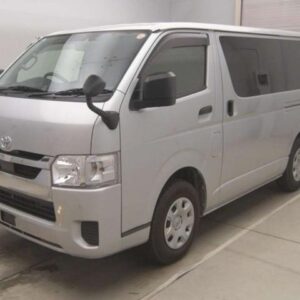2020 Toyota Hiace Van silver diesel used car Japan export