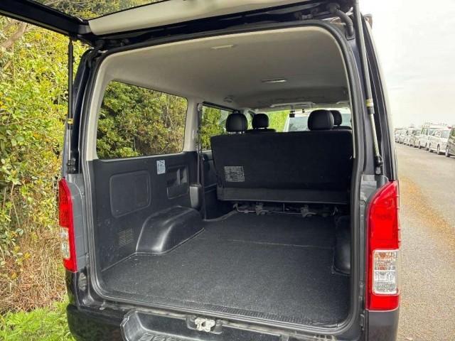 Ref:AUX-23930222 TOYOTA HIACE VAN 2017 3 Ref:AUX-23930222 TOYOTA HIACE VAN 2017 - Image 3