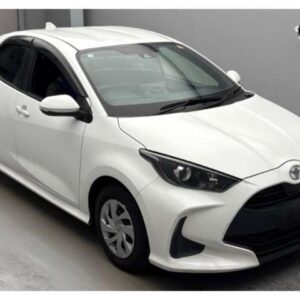2021 Toyota Yaris pearl gasoline used car Japan export