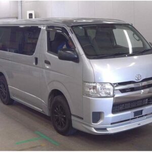 2018 Toyota Hiace Van silver diesel used car Japan export
