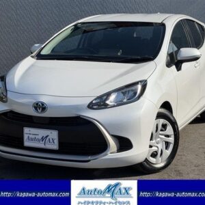 2024 Toyota Aqua pearl gasoline used car Japan export