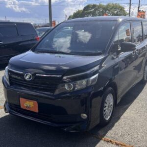 2015 Toyota Voxy black gasoline used car Japan export