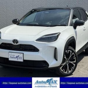 2024 Toyota Yaris Cross pearl gasoline used car Japan export