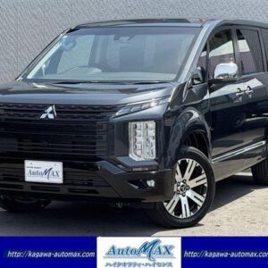 2024 Mitsubishi Delica D:5 gray diesel used car Japan export