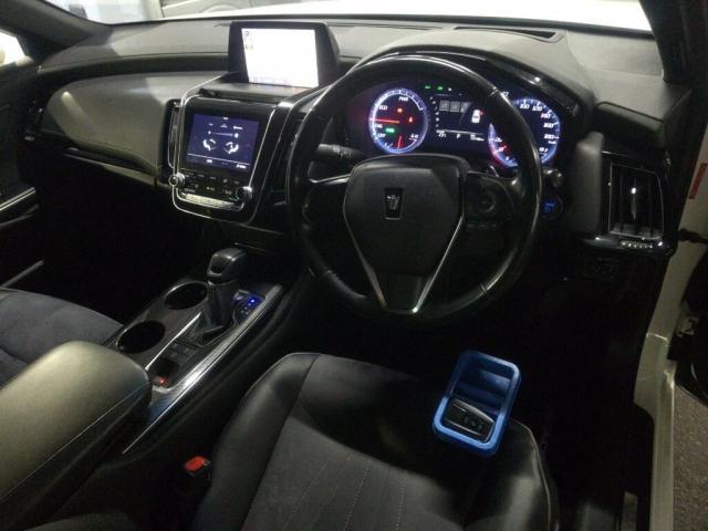 Ref:AUX-23975591 TOYOTA CROWN HYBRID 2018 3 Ref:AUX-23975591 TOYOTA CROWN HYBRID 2018 - Image 3