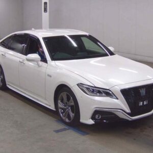 2018 Toyota Crown Hybrid pearl gasoline used car Japan export