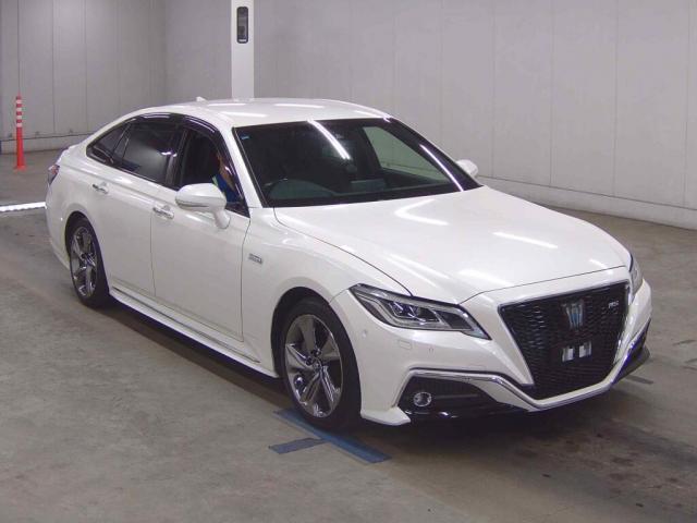 Ref:AUX-23975591 TOYOTA CROWN HYBRID 2018 1 2018 Toyota Crown Hybrid pearl gasoline used car Japan export