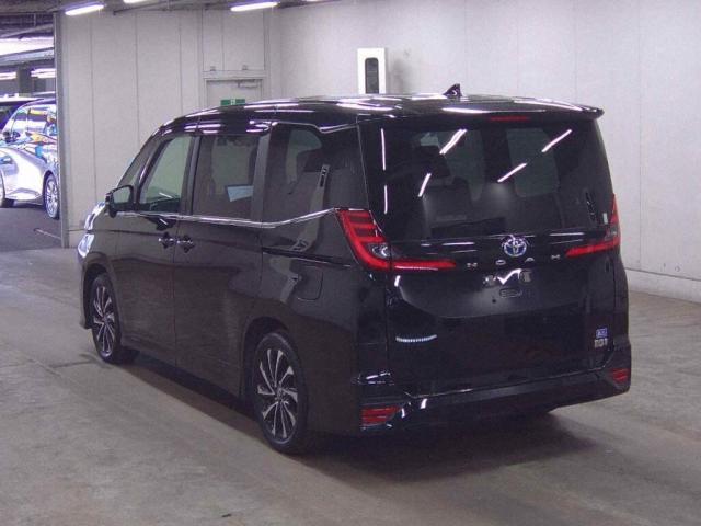 Ref:AUX-23979558 TOYOTA NOAH 2023 2 Ref:AUX-23979558 TOYOTA NOAH 2023 - Image 2