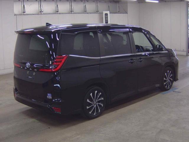 Ref:AUX-23979558 TOYOTA NOAH 2023 5 Ref:AUX-23979558 TOYOTA NOAH 2023 - Image 5