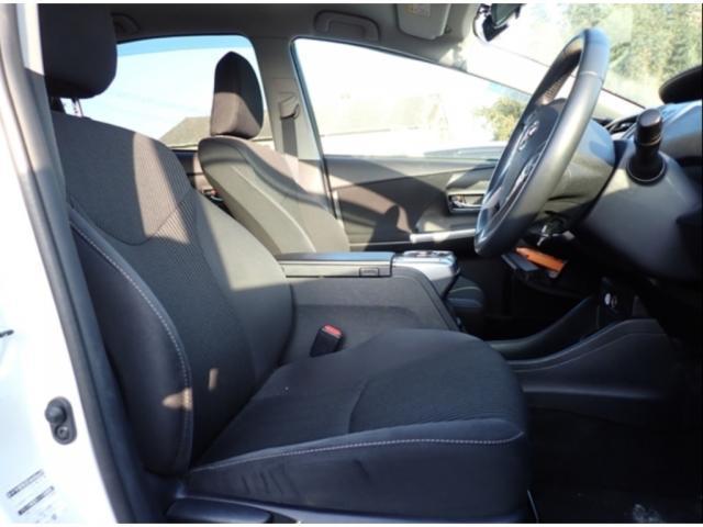 Ref:AUX-23979573 TOYOTA PRIUS ALPHA 2018 15 Ref:AUX-23979573 TOYOTA PRIUS ALPHA 2018 - Image 15