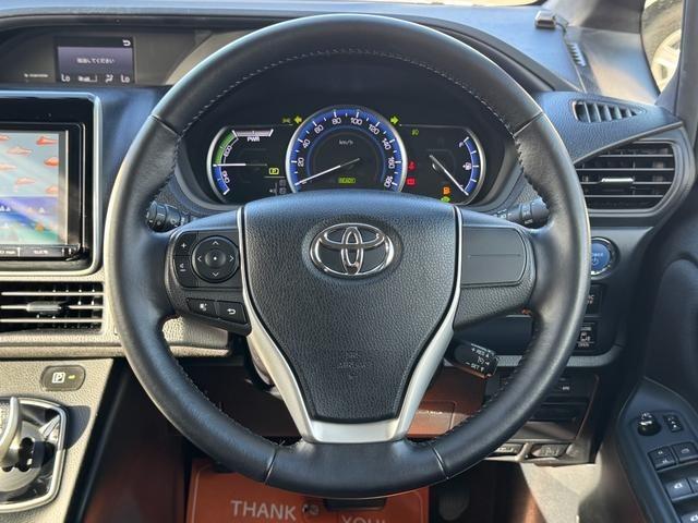 Ref:AUX-23979901 TOYOTA VOXY 2015 12 Ref:AUX-23979901 TOYOTA VOXY 2015 - Image 12