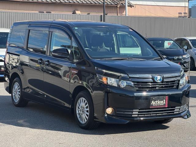 Ref:AUX-23979901 TOYOTA VOXY 2015 7 Ref:AUX-23979901 TOYOTA VOXY 2015 - Image 7