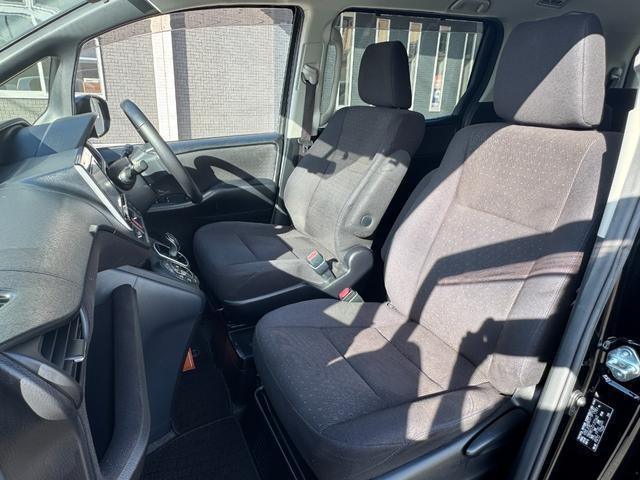 Ref:AUX-23979901 TOYOTA VOXY 2015 9 Ref:AUX-23979901 TOYOTA VOXY 2015 - Image 9