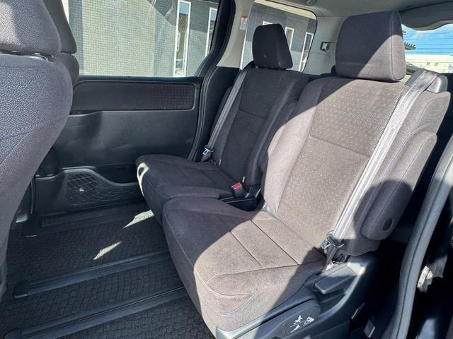 Ref:AUX-23979901 TOYOTA VOXY 2015 10 Ref:AUX-23979901 TOYOTA VOXY 2015 - Image 10