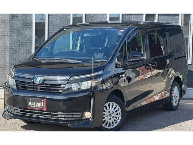 Ref:AUX-23979901 TOYOTA VOXY 2015 1 2015 Toyota Voxy black hybrid used car Japan export