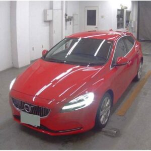 2019 Volvo V40 red diesel used car Japan export