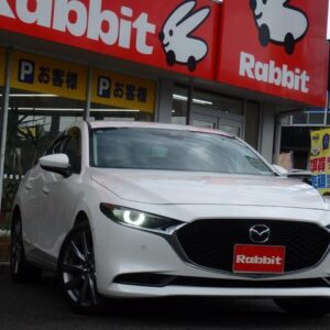 2022 Mazda Mazda3 Sedan pearl diesel used car Japan export