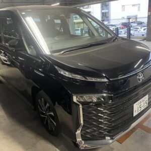 2022 Toyota Voxy black gasoline used car Japan export