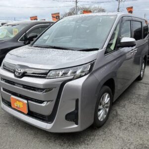 2024 Toyota Noah gray gasoline used car Japan export