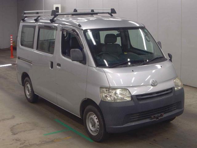 Ref:AUX-24008301 TOYOTA TOWNACE VAN 2017 1 2017 Toyota Townace Van silver gasoline used car Japan export