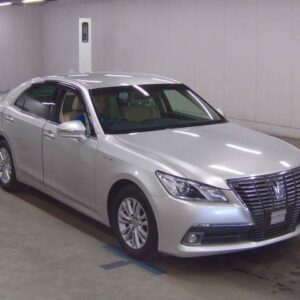 2013 Toyota Crown Hybrid silver gasoline used car Japan export