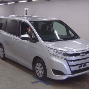 2021 Toyota Noah silver gasoline used car Japan export