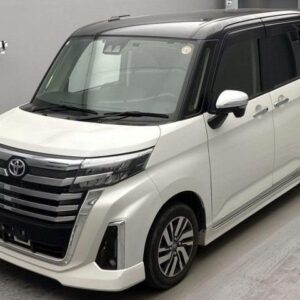 2023 Toyota Roomy pearl gasoline used car Japan export