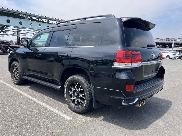 Ref:AUX-24013251 TOYOTA LAND CRUISER 2017 2 Ref:AUX-24013251 TOYOTA LAND CRUISER 2017 - Image 2