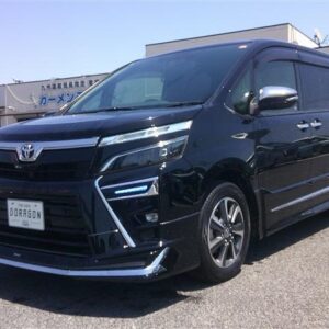 2019 Toyota Voxy black gasoline used car Japan export