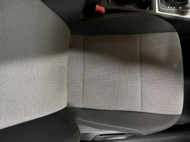 Ref:AUX-24022711 VOLKSWAGEN GOLF 2016 5 Ref:AUX-24022711 VOLKSWAGEN GOLF 2016 - Image 5