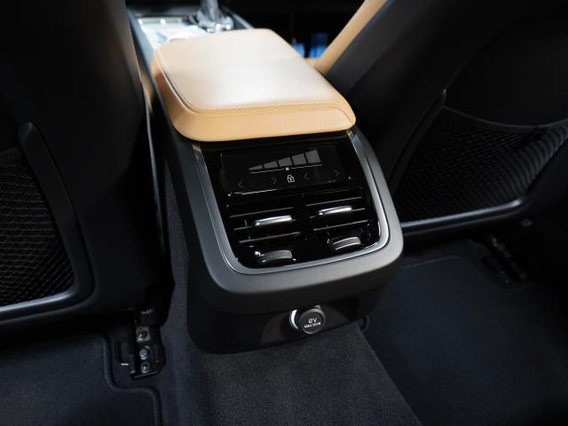 Ref:AUX-24023114 VOLVO V60 2020 14 Ref:AUX-24023114 VOLVO V60 2020 - Image 14