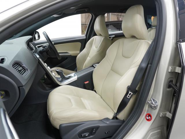 Ref:AUX-24023115 VOLVO V60 2017 12 Ref:AUX-24023115 VOLVO V60 2017 - Image 12
