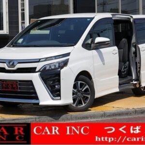 2017 Toyota Voxy white gasoline used car Japan export